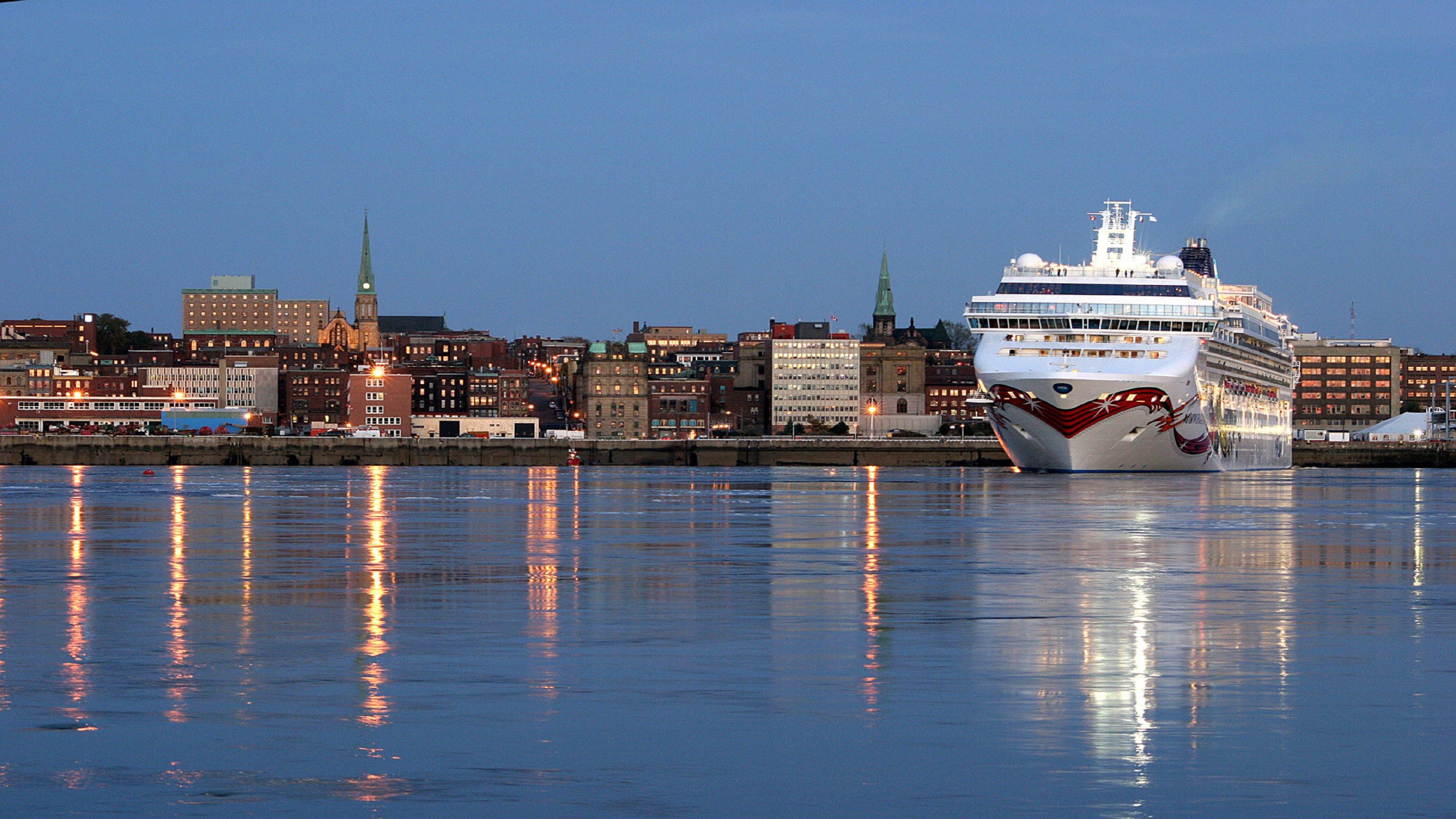Holiday Inn Express Hotel & Suites Saint John Harbour Side By Ihg Екстериор снимка