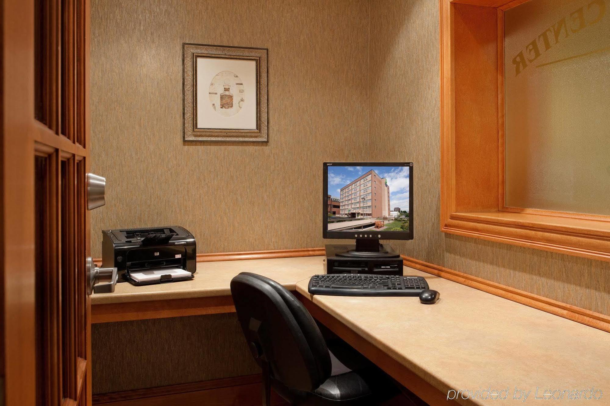 Holiday Inn Express Hotel & Suites Saint John Harbour Side By Ihg Екстериор снимка